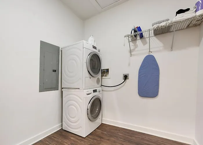 Apartment 1 Bedroom Downtown With Roof View Pittsburgh